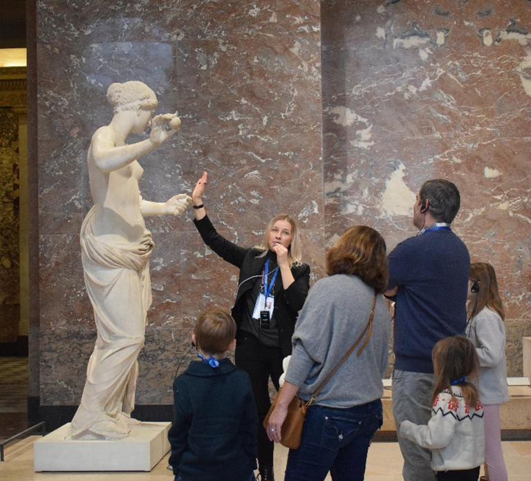 Paris: Best of the Louvre Guided Tour with Pre-booked Ticket