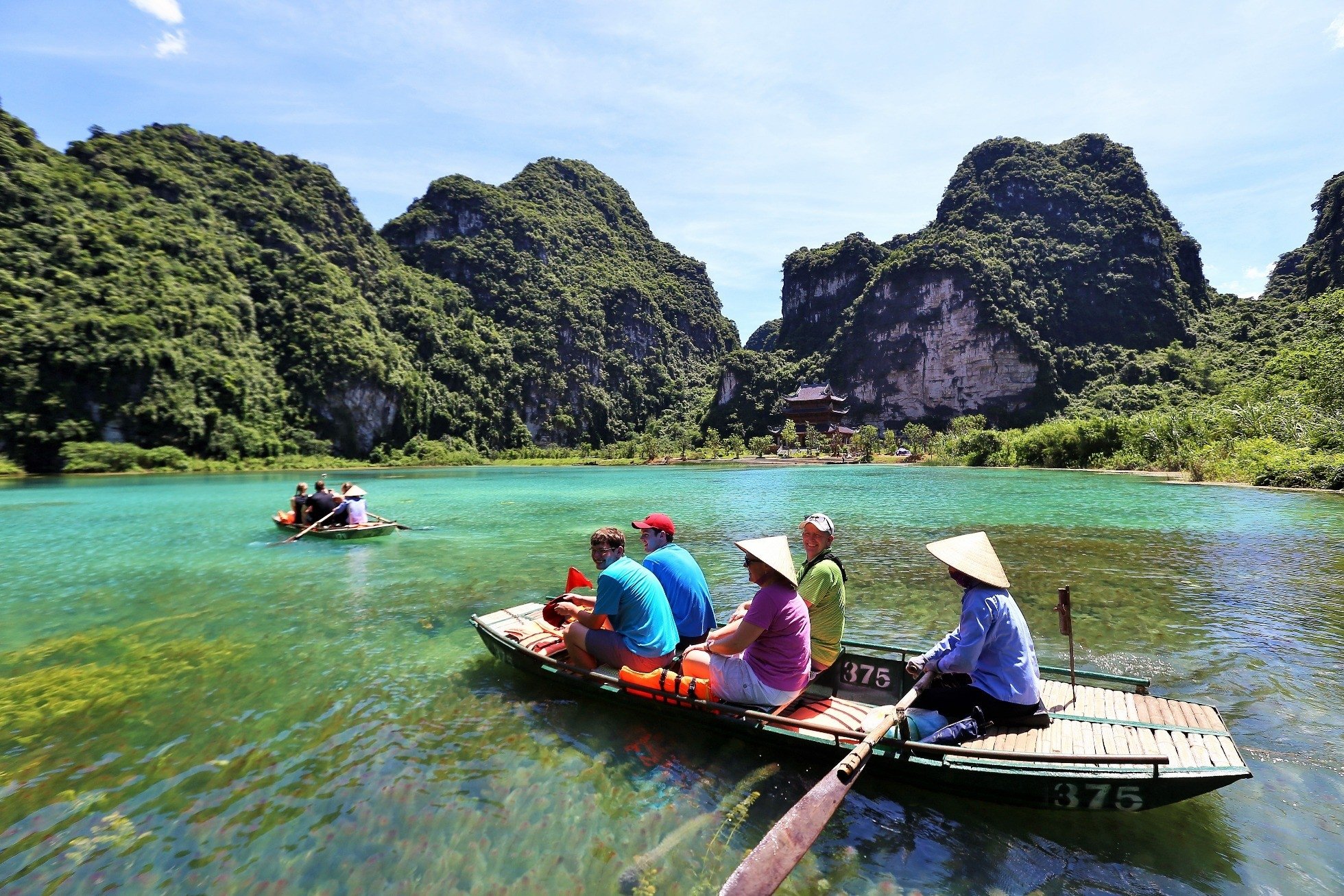 Hoa Lu - Trang An - Mua Cave Day Trip From Hanoi