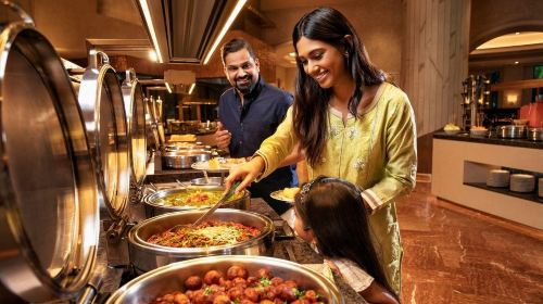 Kaleidoscope Buffet Restaurant at Atlantis The Palm Dubai - Buffet Diner Experience