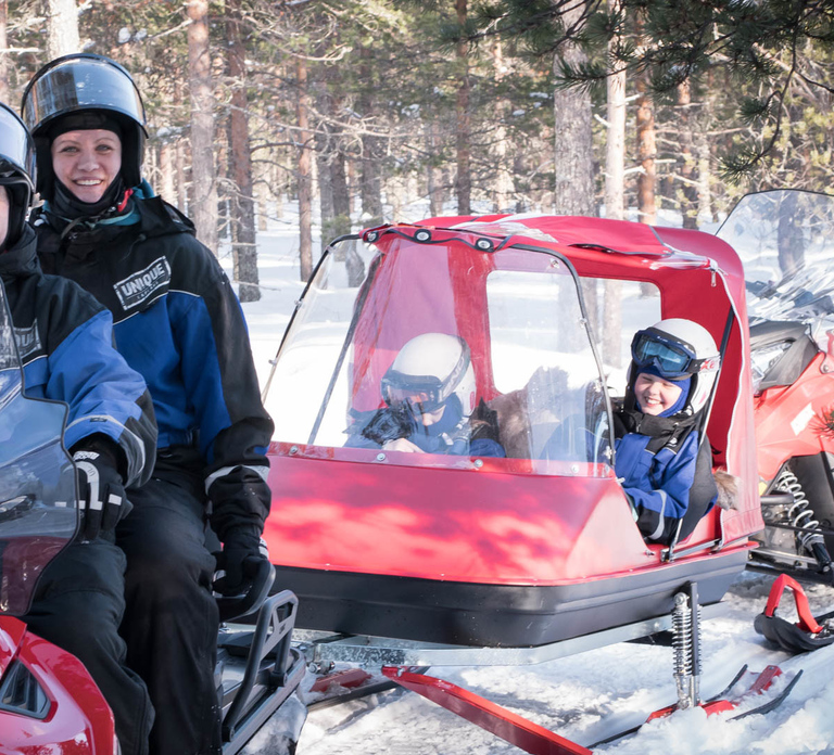 Rovaniemi: Family Snowmobile Safari with Campfire and Snacks