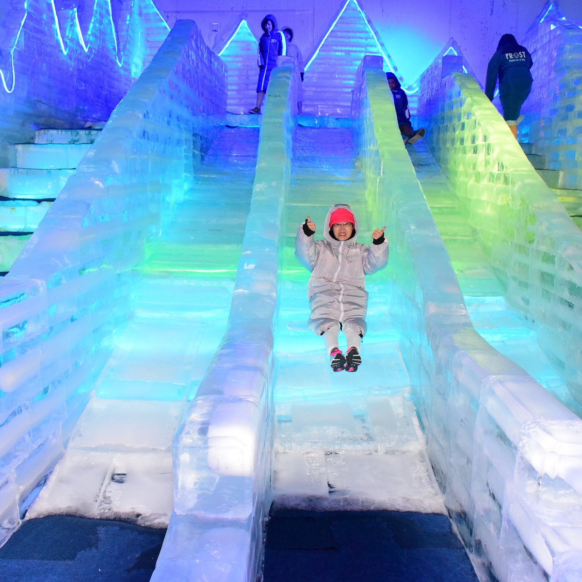 Frost Magical Ice of Siam - HolidaySG