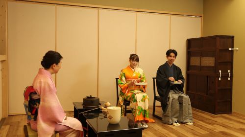 Guests taking part in a Japanese tea ceremony experience