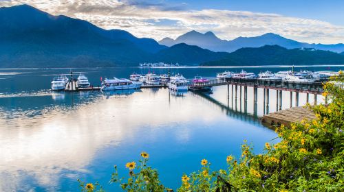 Taichung City Attractions & Sun Moon Lake one-day tour[10-hour private charter l Depart from Taichung] Day Tours