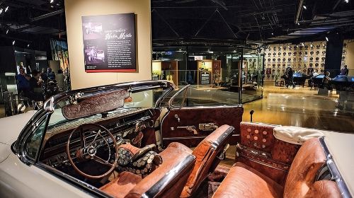 Discover Nashville City Tour with Entry to Ryman & Country Music Hall of Fame Day Tours