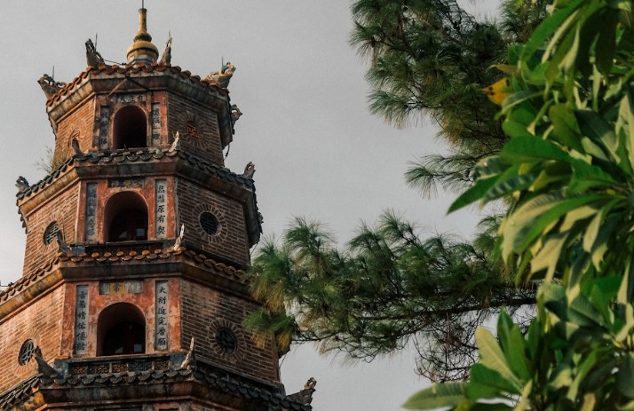 Hue Discovery Full Day Deluxe Small Group Tour