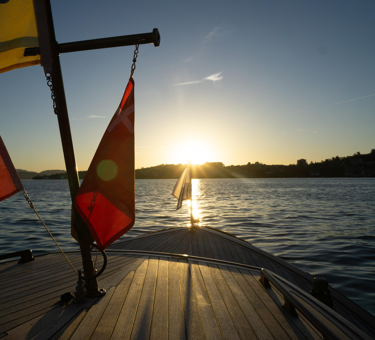 Private boat tour on Lake Lucerne from Lucerne