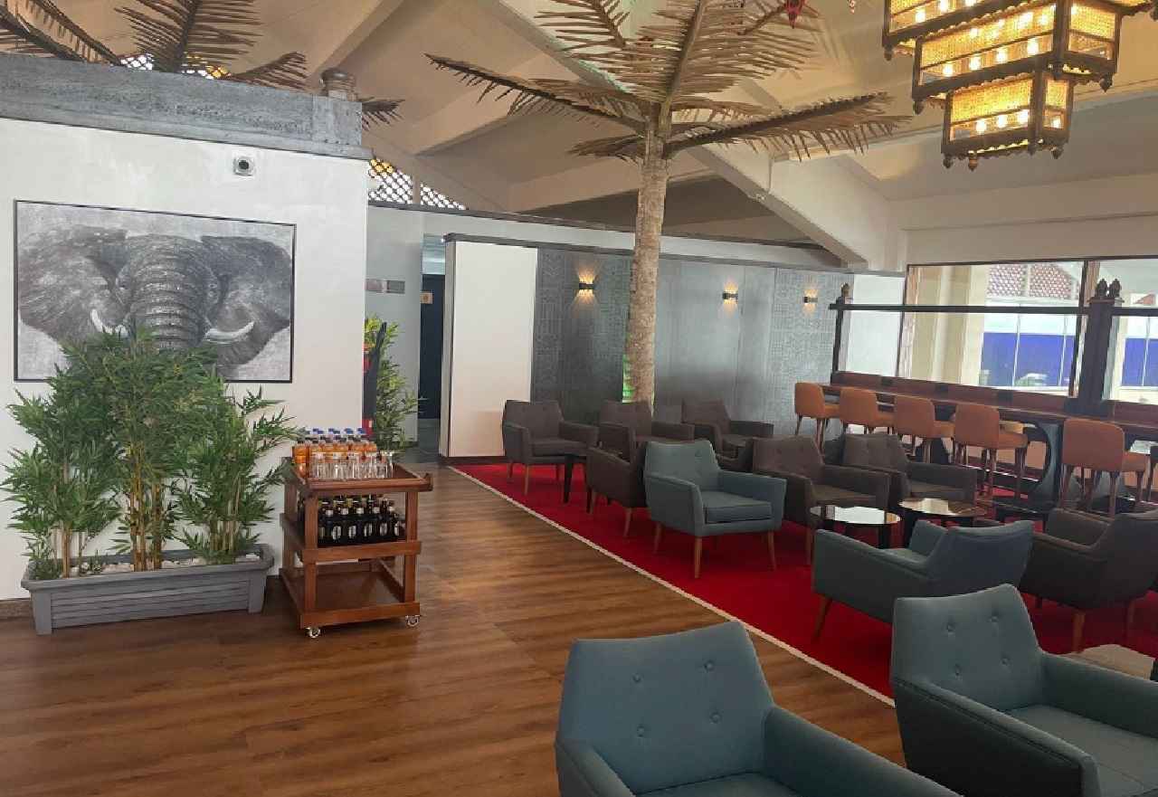 Bosphorus Lounge Moi International Airport - HolidaySG