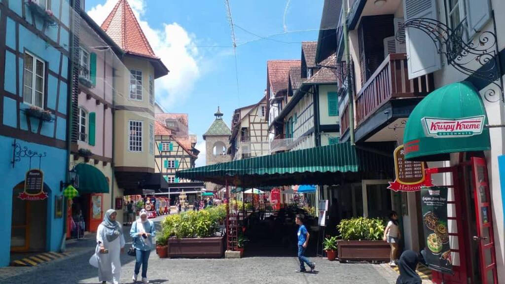 Colmar Tropical & Batu Cave Day Trip (SIC - Join In Tour) - HolidaySG