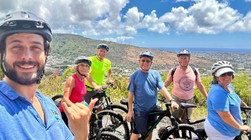 E-BIKE Honolulu Rainforest: 10-Miles of Smiles w/epic views Day Tours