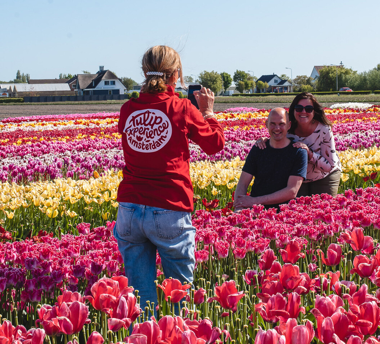 From Amsterdam: Keukenhof Gardens & Tulip Experience Tour