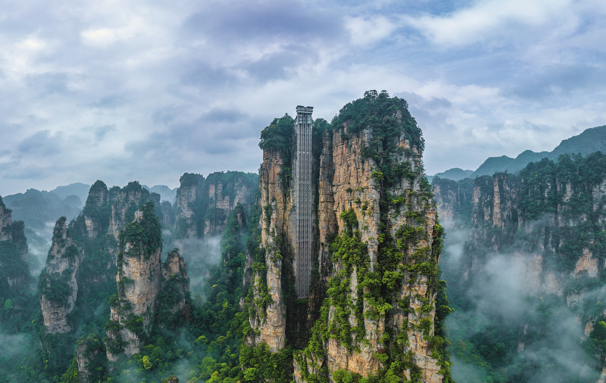Zhangjiajie National Forest Park 4-day Ticket+3 Cables and 1 Elevator Transportation