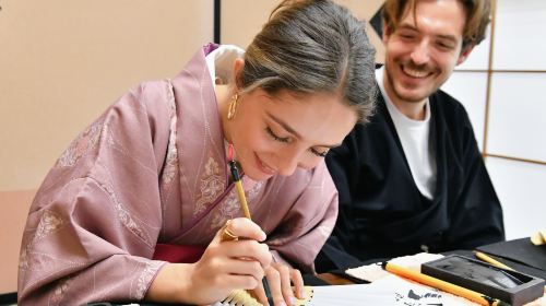 Learn Japanese calligraphy (Shodo) and Zen while wearing a kimono near Osaka Castle - HolidaySG
