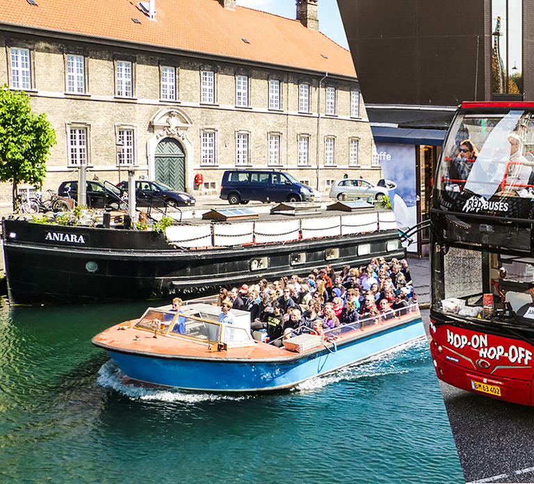 Copenhagen: Hop-On Hop-Off Bus Tour with Boat Tour Option