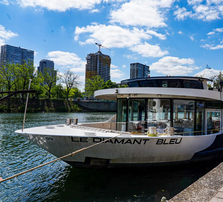 Paris: Cruise on the Seine with Brunch