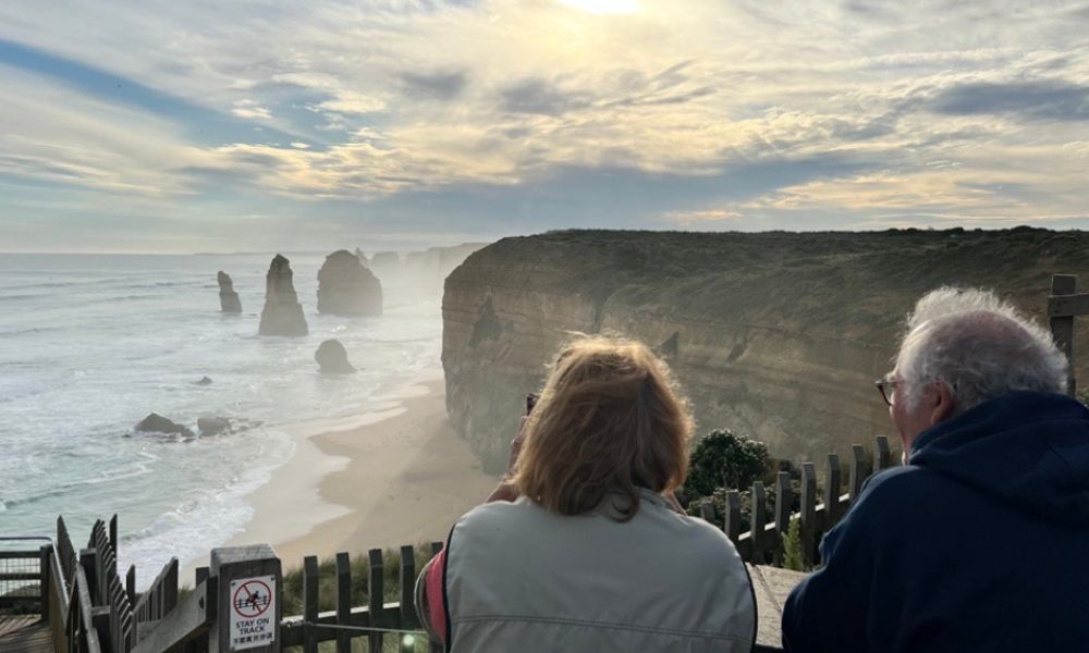 Great Ocean Road Day Tour with Melbourne Transfers - HolidaySG