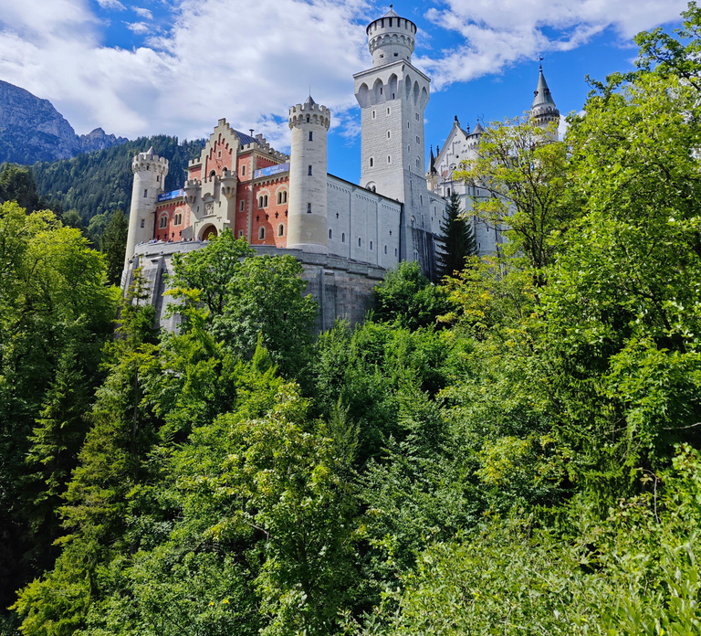 Füssen to Neuschwanstein Castle - Guided Scenic Tour