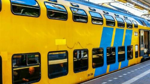 Efteling: Train + Bus To/From Amsterdam Transfer Services