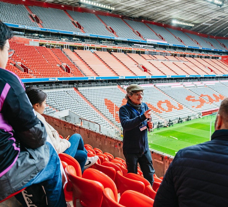 Munich: City Bus Tour & FC Bayern Munich Allianz Arena Tour