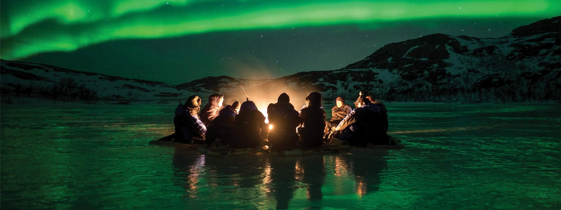 Northern Lights Minibus Chase Tour from Others