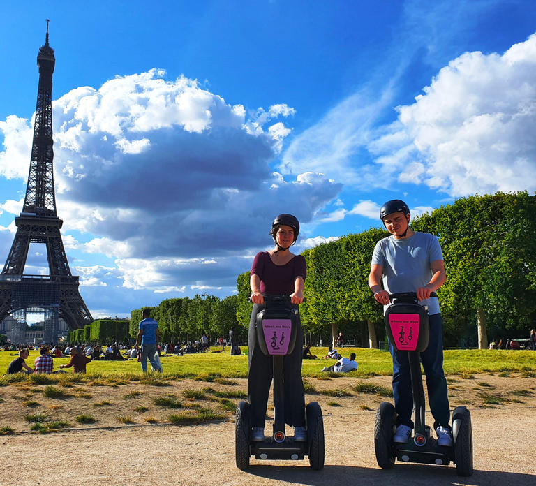 Paris: 1,5 hour Guided Segway Tour