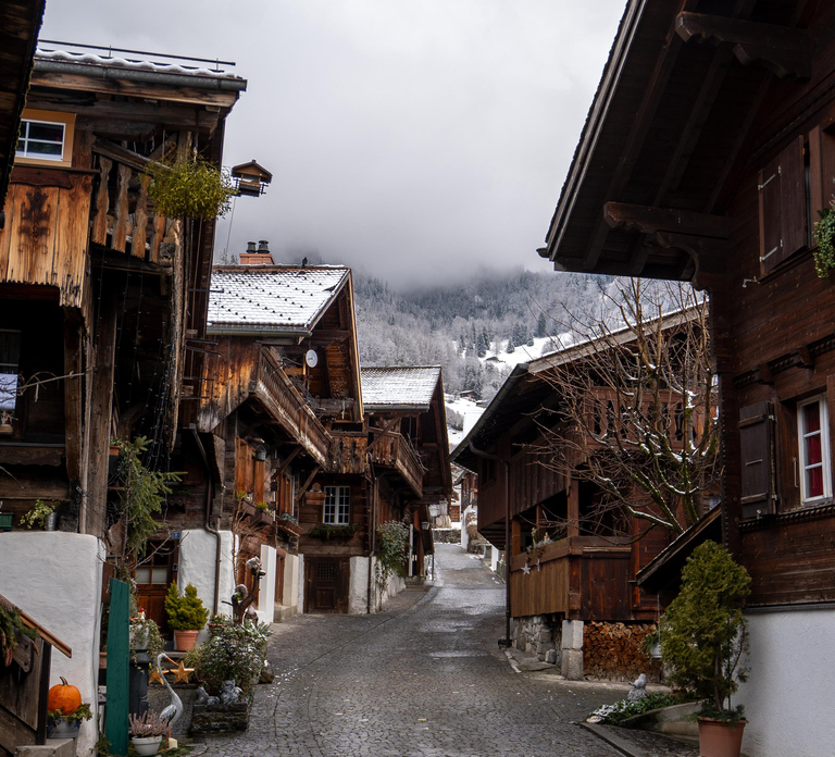 From Zurich: Grindelwald, Lauterbrunnen & Interlaken Tour