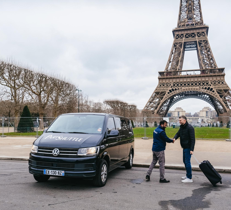 Paris: Charles de Gaulle Airport Private Transfer