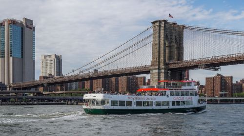 Statue of Liberty and Around Manhattan Island Cruise - Best of New York City 2.5 Hour Sightseeing Cruise by Circle Line Transport Passes