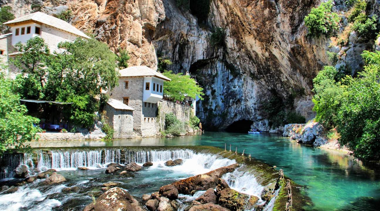 Mostar and Herzegovina Day Tour from Sarajevo - HolidaySG