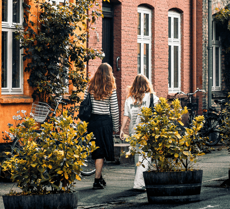 Copenhagen: Hygge & Highlights Walking Tour with Local Guide
