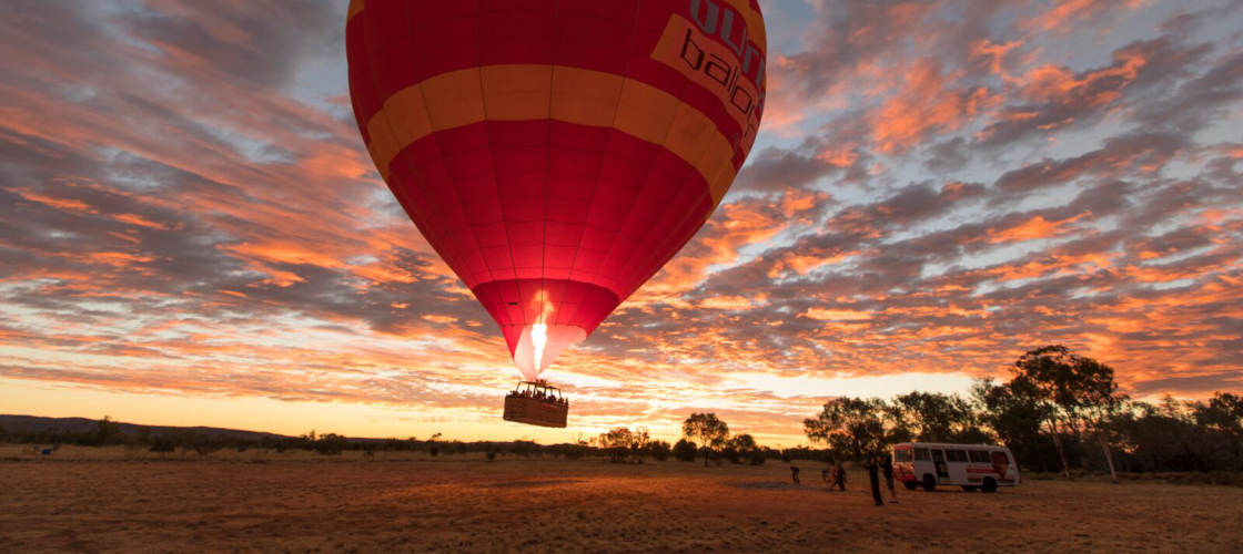 60 Minute Scenic Hot Air Balloon Flight including Sparkling Wine - HolidaySG