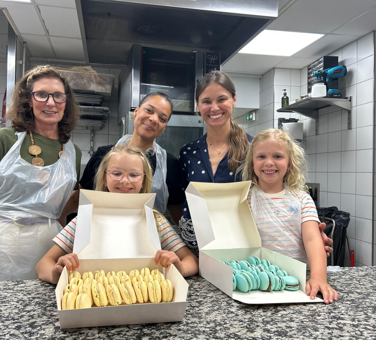 Paris: Macaron Baking Class