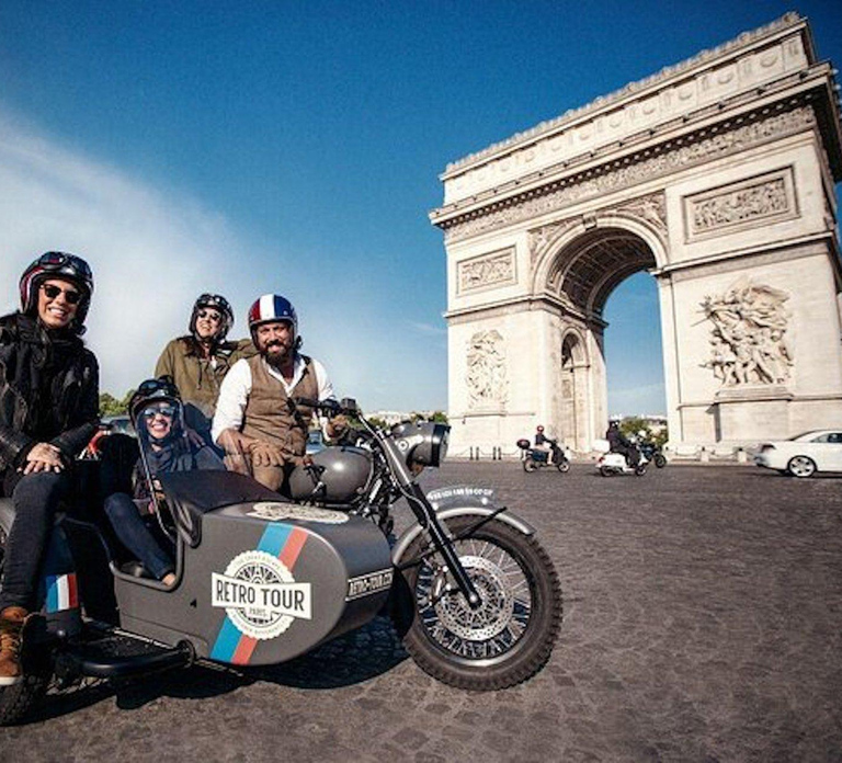 Paris: City Highlights Tour by Vintage Sidecar