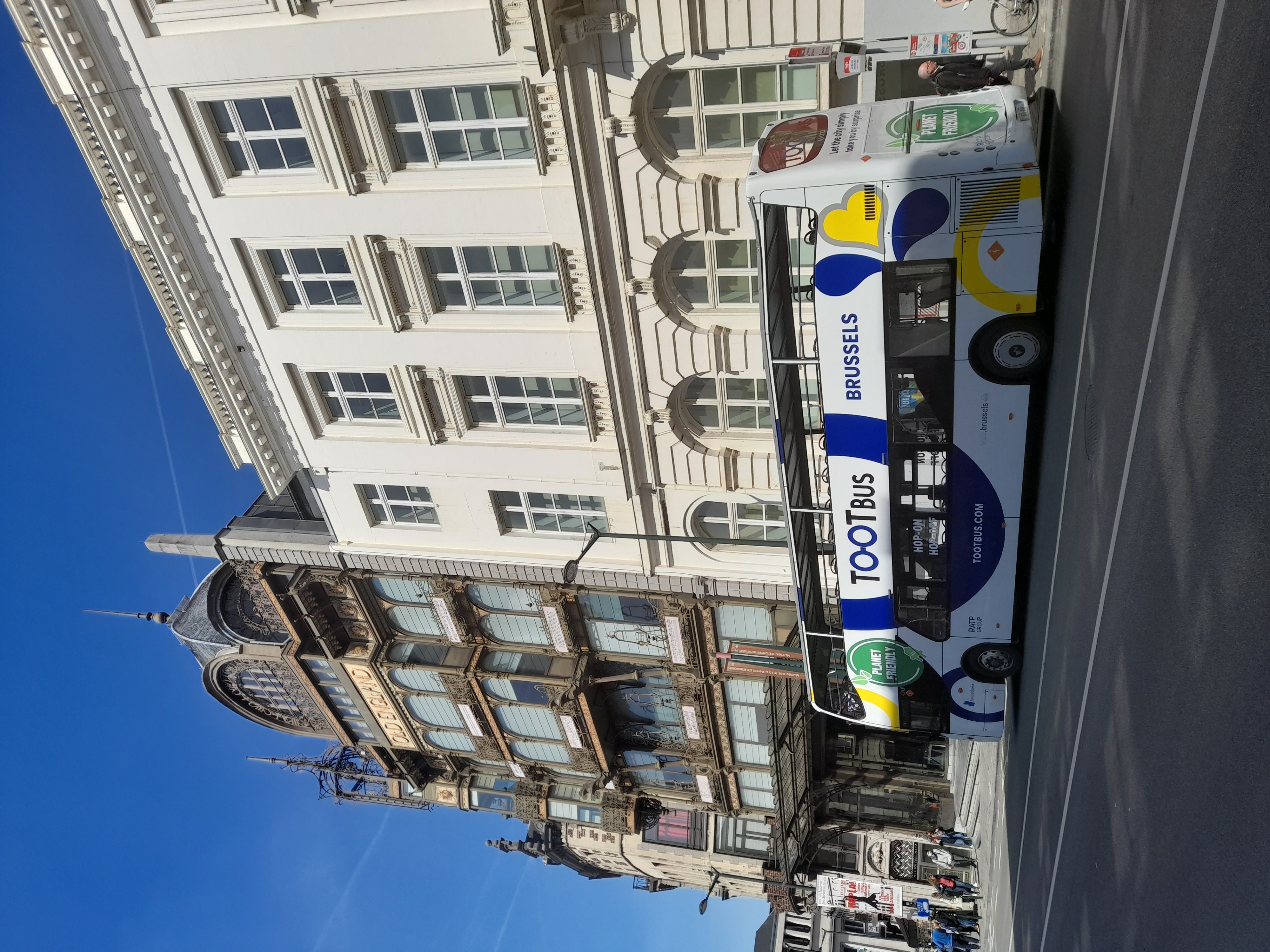 Brussels City Tour Hop On-Hop Off - HolidaySG