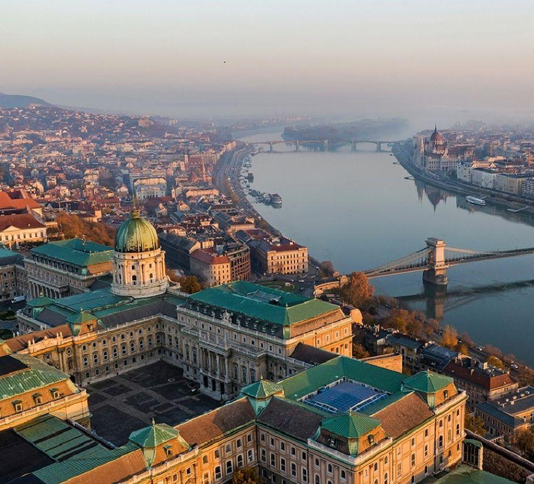 Private walking tour in Budapest in Dutch