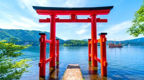 1-day tour of Hakone and Kamakura in Japan: Owakudani, Lake Ashi Torii, and Enoshima|Departing from Tokyo - HolidaySG