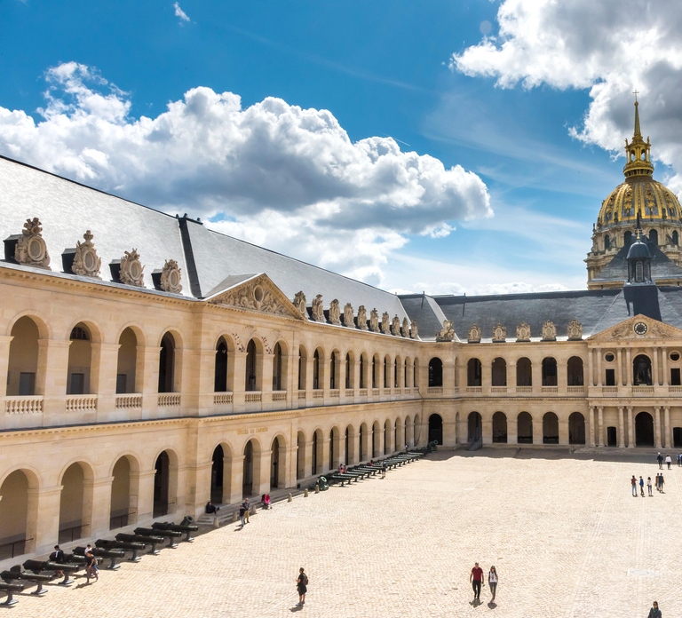 Les Invalides: Napoleon's Tomb & Army Museum Entry - HolidaySG