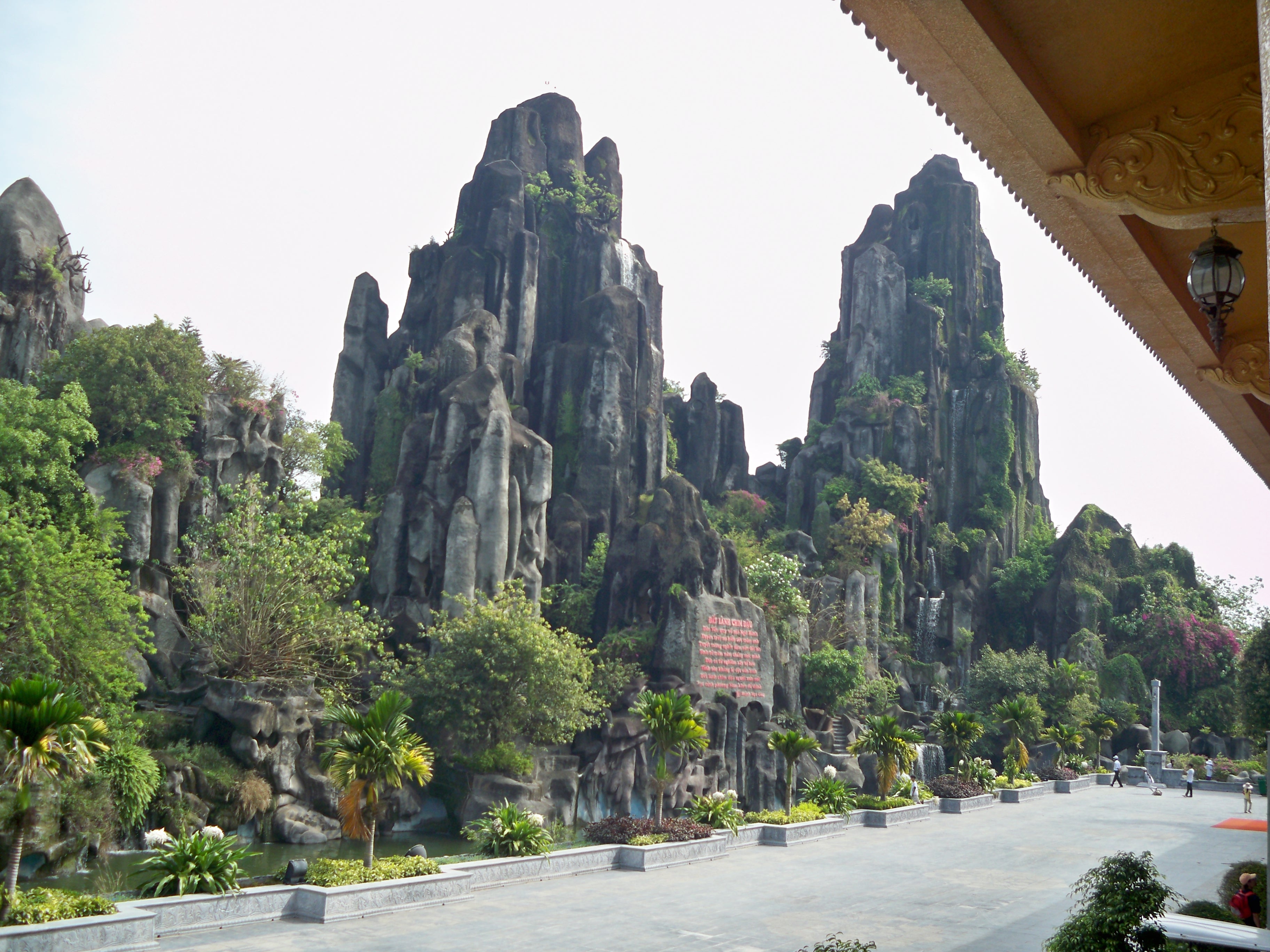 Marble Mountain – Hoi An Ancient Town Day Tour
