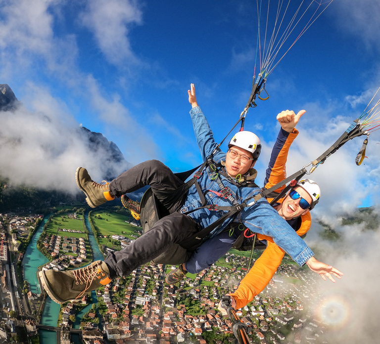 Interlaken: Tandem Paragliding Flight with Pilot