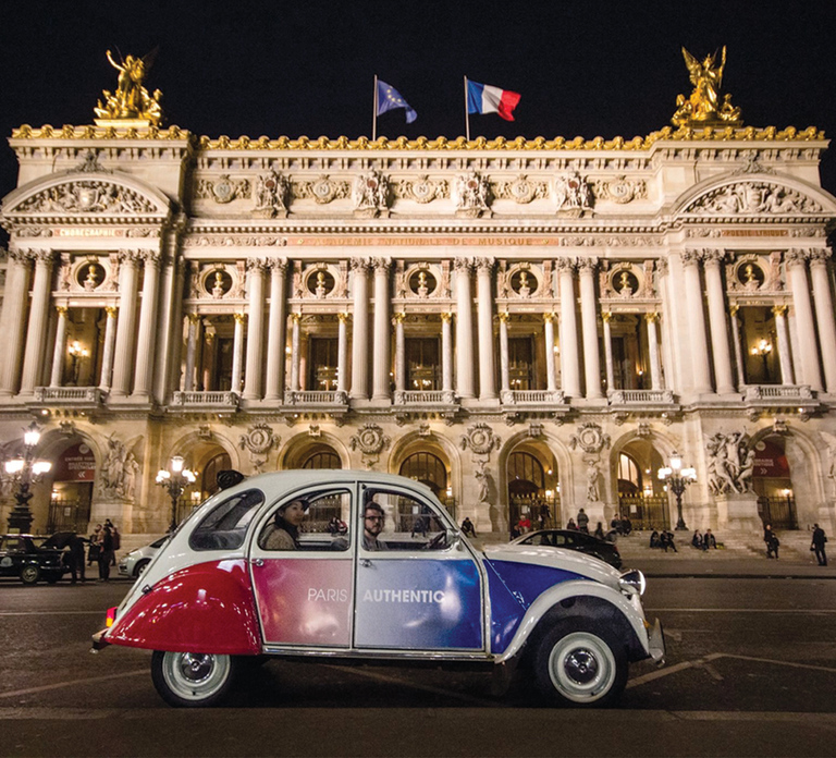 Paris: Discover Paris by Night in a Vintage Car with a Local