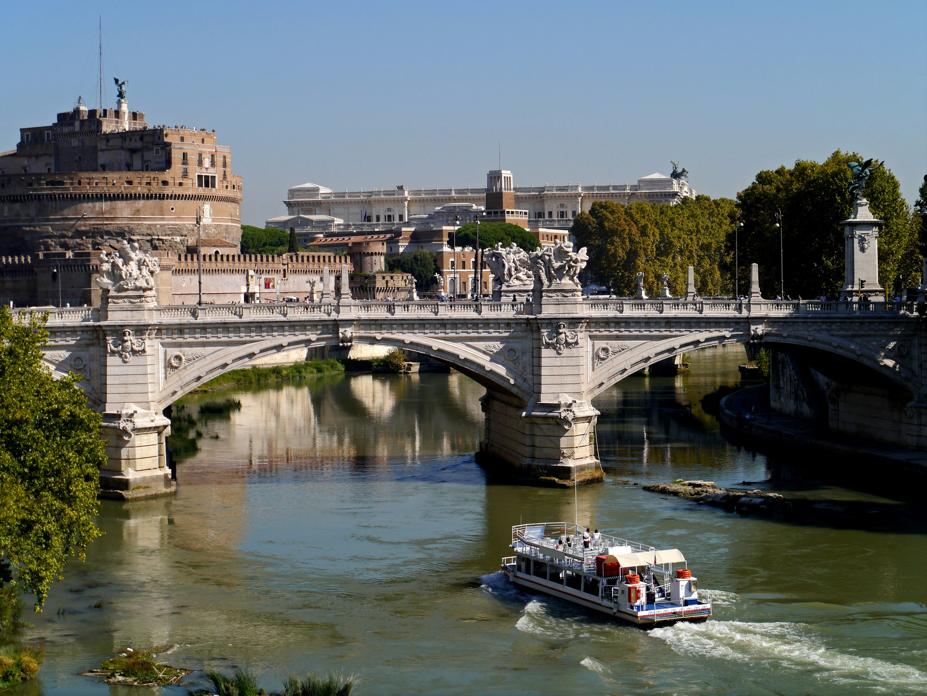 Rome: Hop-on Hop-off Tiber Cruise Ticket