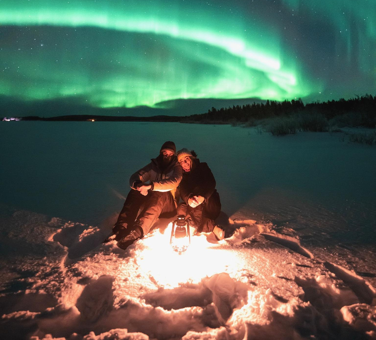Ruka: Private Northern Lights Tour with Campfire