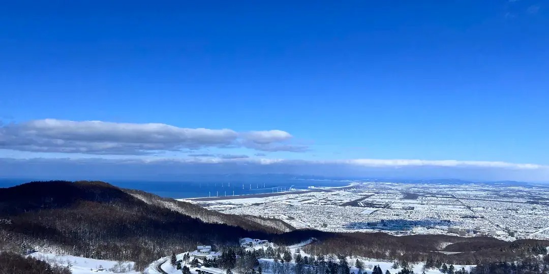 Private Ski Lessons in Hokkaido Teine [Internationally Certified Instructors | Instruction in Chinese/English]
