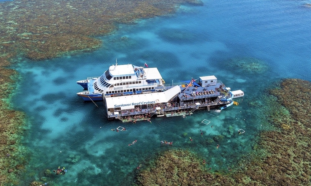 Great Barrier Reef Cruise to Sunlover Reef Cruises Pontoon - HolidaySG