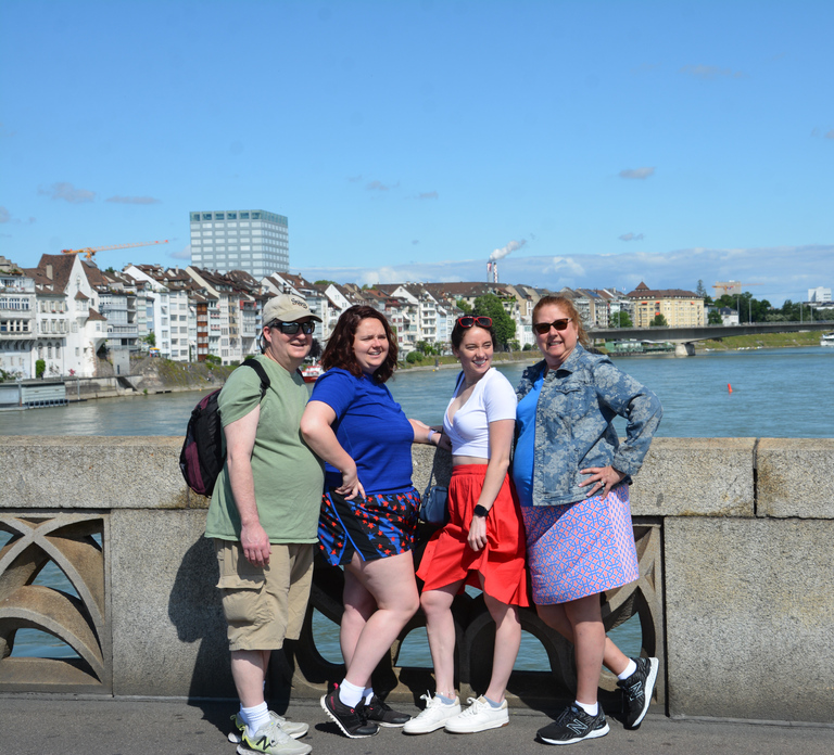 Customizable walking tour with local photographer
