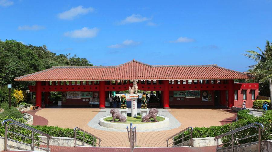 Okinawa Cultural Kingdom Admission Ticket Package (Yuquan Cave・Kingdom Village・Viper Museum Park) : 15 years old and above (inclusive) Open Greeting Pass (Cave, Kingdom Village and Habu Museum)  (15~)