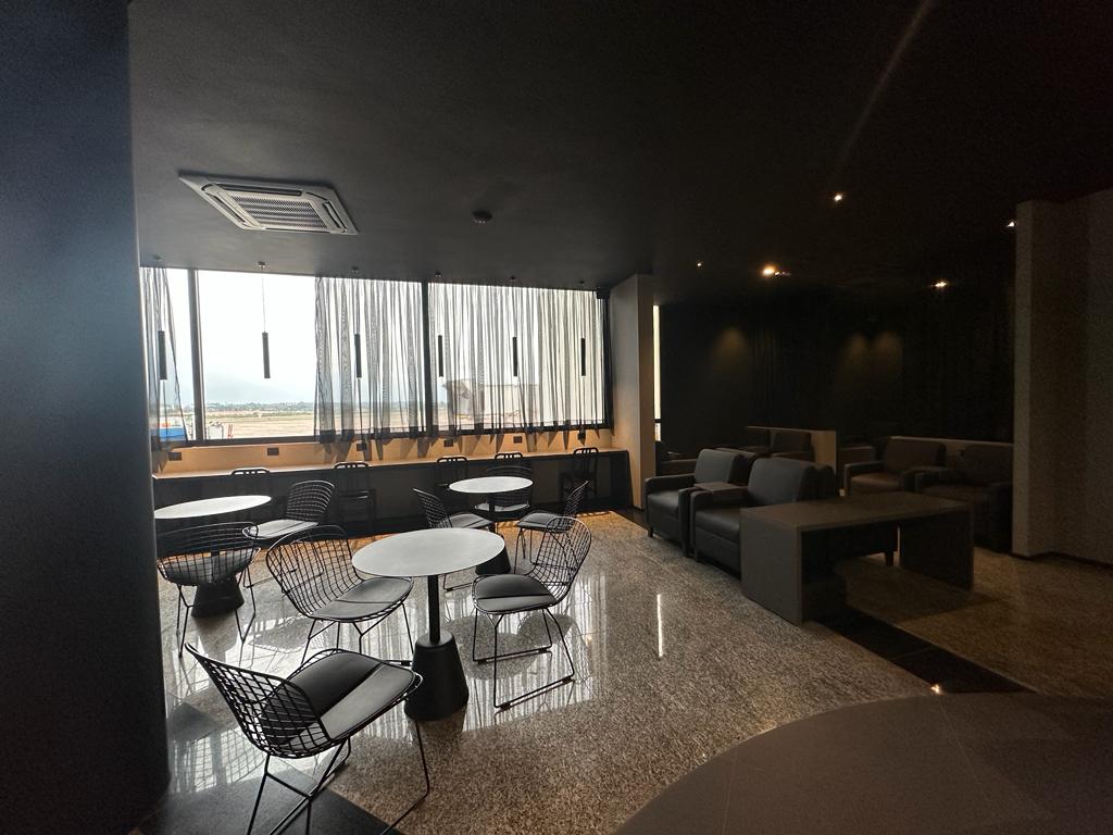 Sala VIP Black Silvio Pettirossi International Airport - HolidaySG
