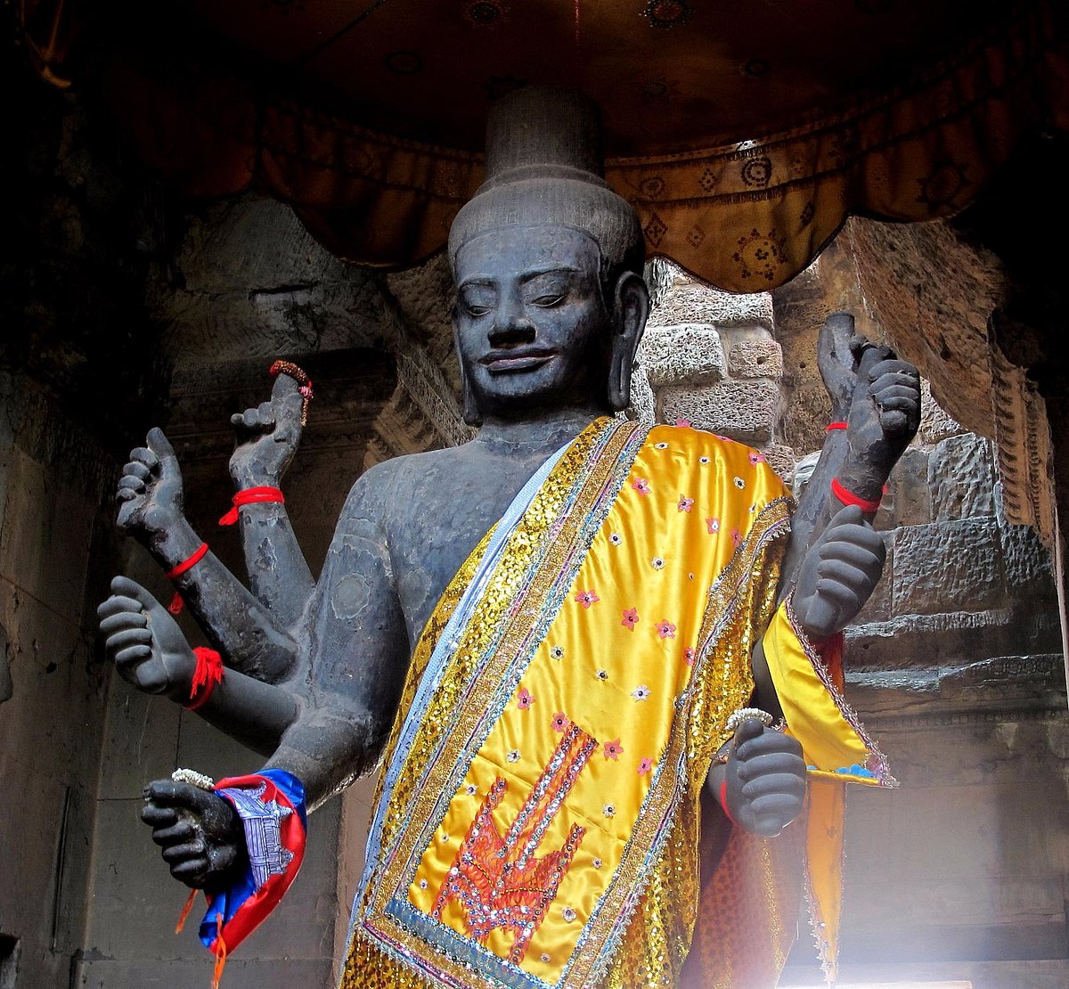 Private Full day tour with Free local Foot Reflexology - HolidaySG