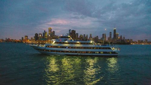 City Cruises Chicago: Lake Michigan Fireworks Dinner Cruise Day Tours