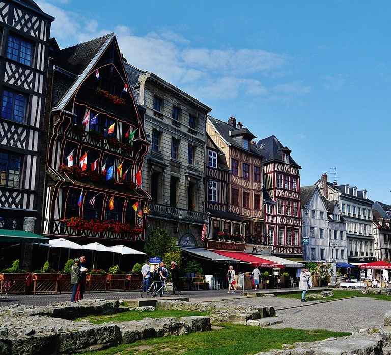 Rouen: Historic Old Town Guided Tour