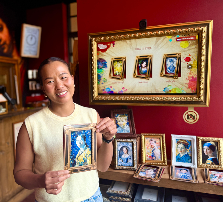 Amsterdam: Van Gogh or Rembrandt AI Portrait Photo Souvenir